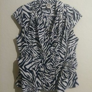 Ann Klein Women's Top Size 6 Animal Print Sleevele